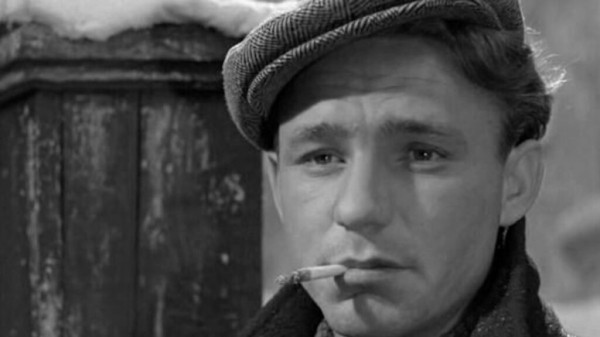 Актеры, которых погубило курение: Минздрав предупреждал Актеры, которых погубило курение: Минздрав предупреждал