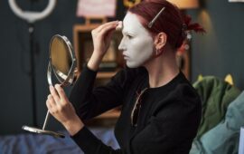 Почему одни и те же актеры сыграли в сериалах так, что мы их не узнаем