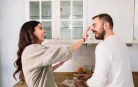 Лавстори, драмы и криминал: какие интересные сериалы турецкие и русские посмотреть прямо сейчас