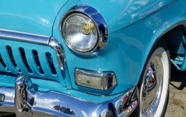 Какая машина была в фильме Брат 2 и почему она сломалась первой? Разбор автопарка